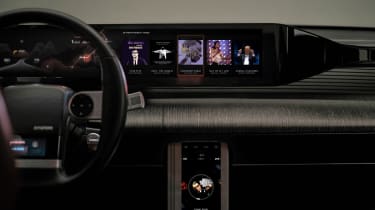 Hyundai Grandeur saloon revived as retro electric concept car ...